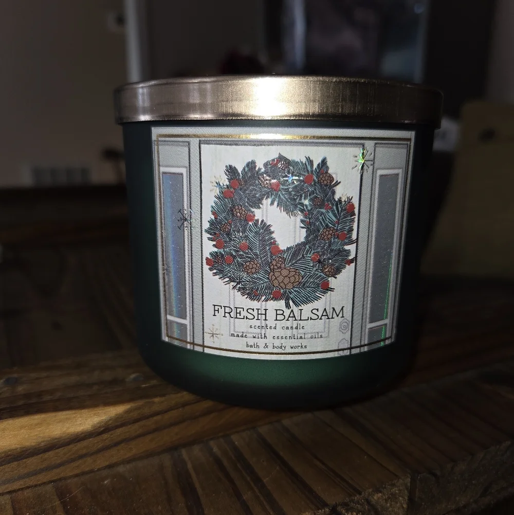 Bath & Body Works 14.5oz Fresh Balsam Candle.  NWT. - Picture 3 of 9